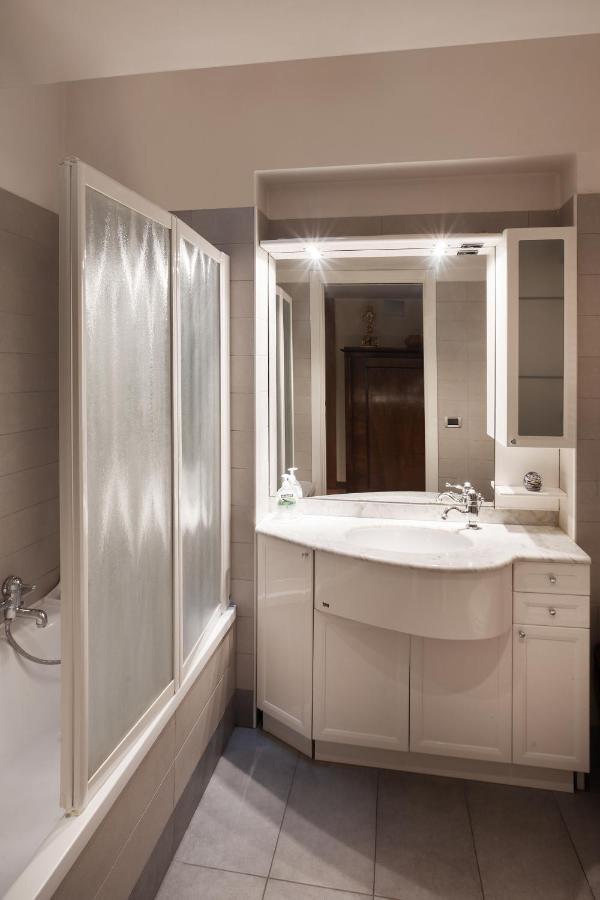 La Casa Del Fotografo Apartment เวโรนา ภายนอก รูปภาพ