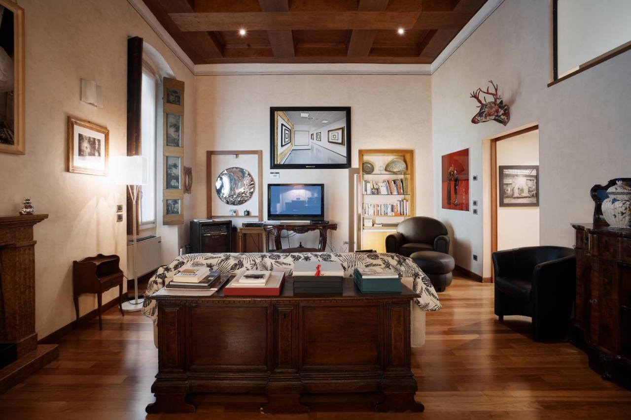 La Casa Del Fotografo Apartment เวโรนา ภายนอก รูปภาพ