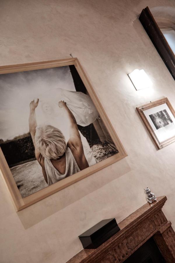 La Casa Del Fotografo Apartment เวโรนา ภายนอก รูปภาพ